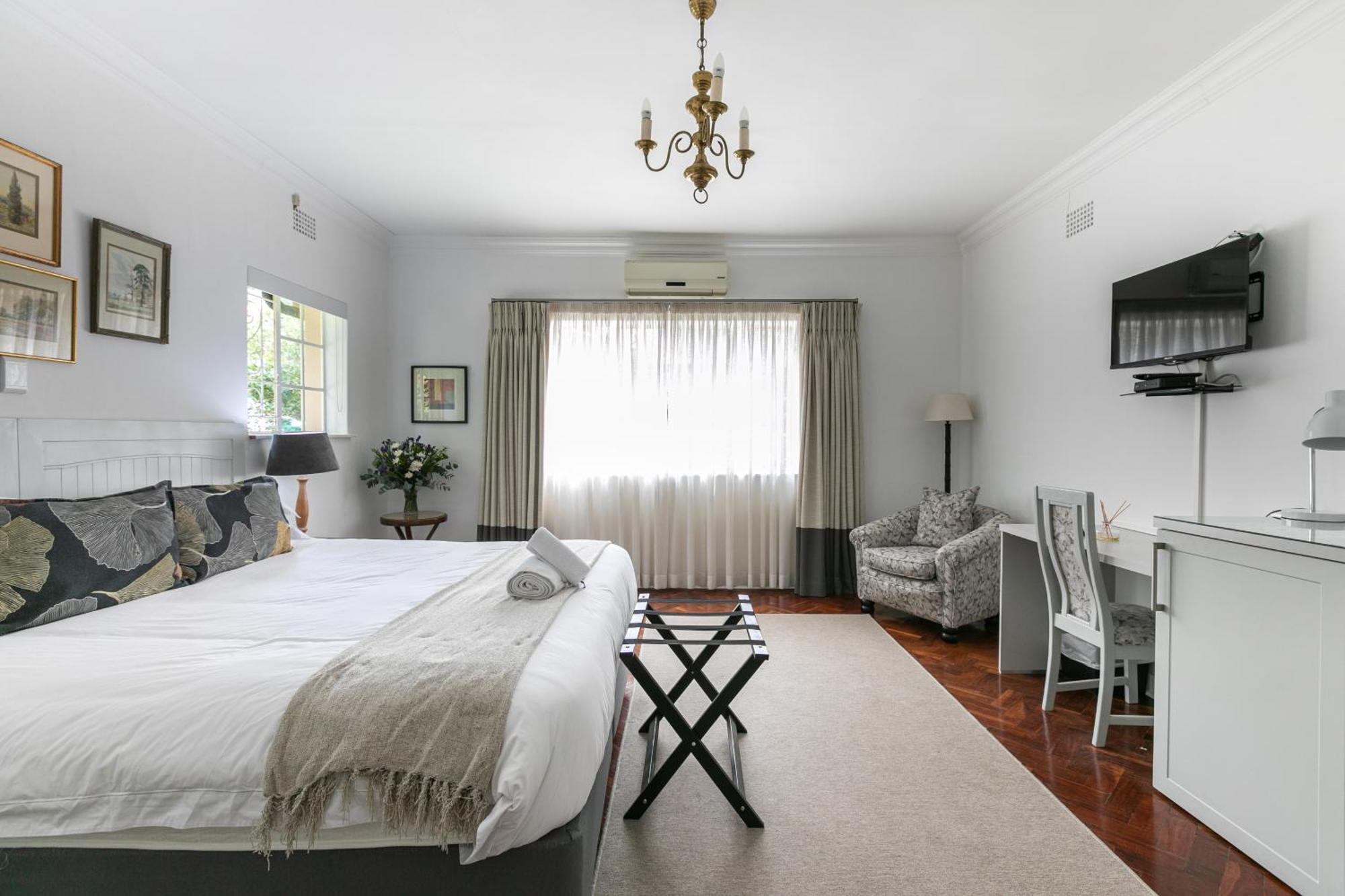 Emmarentia Guest House Йоханесбург Екстериор снимка
